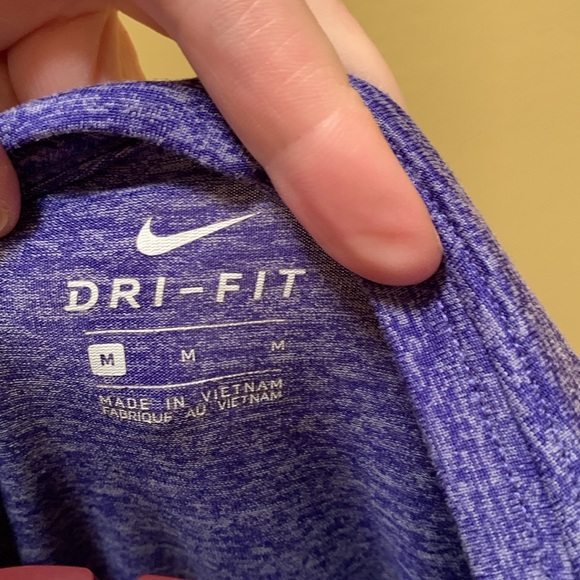 Nike Dri-Fit Women's T-shirt - Picture 7 of 9